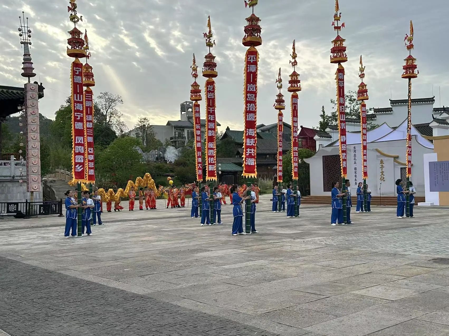 1744855579165605.jpg 8.jpg